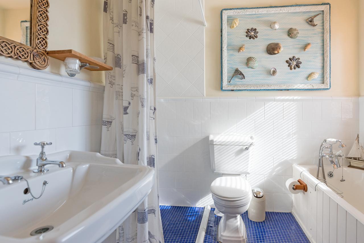 Dolphin Beach House Hotel Clifden Eksteriør billede