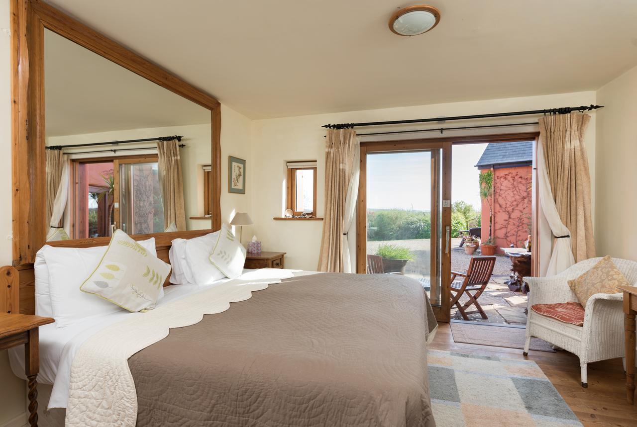 Dolphin Beach House Hotel Clifden Eksteriør billede