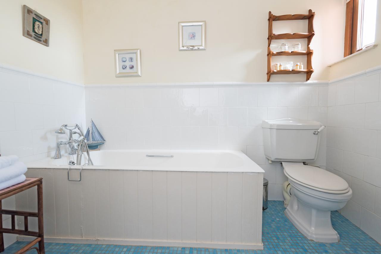 Dolphin Beach House Hotel Clifden Eksteriør billede