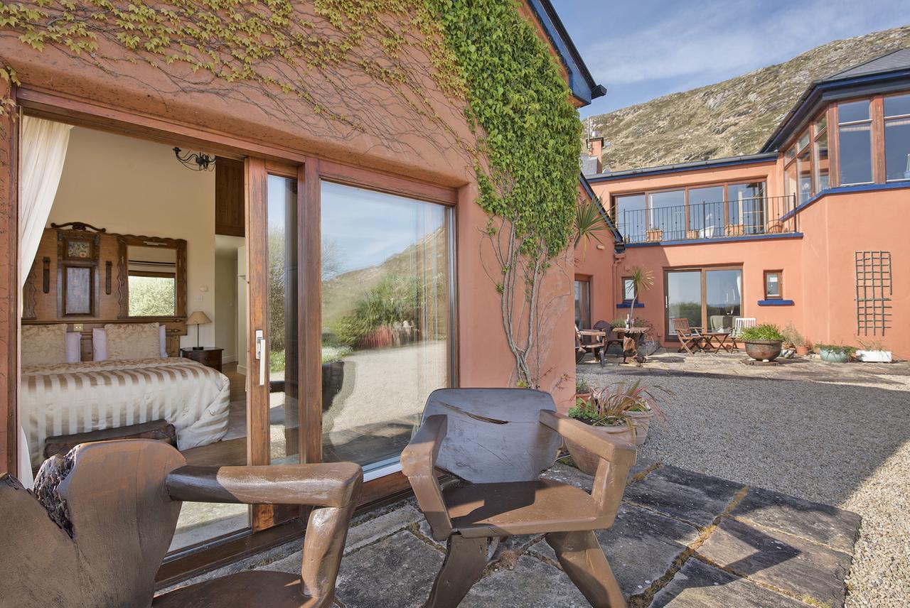 Dolphin Beach House Hotel Clifden Eksteriør billede