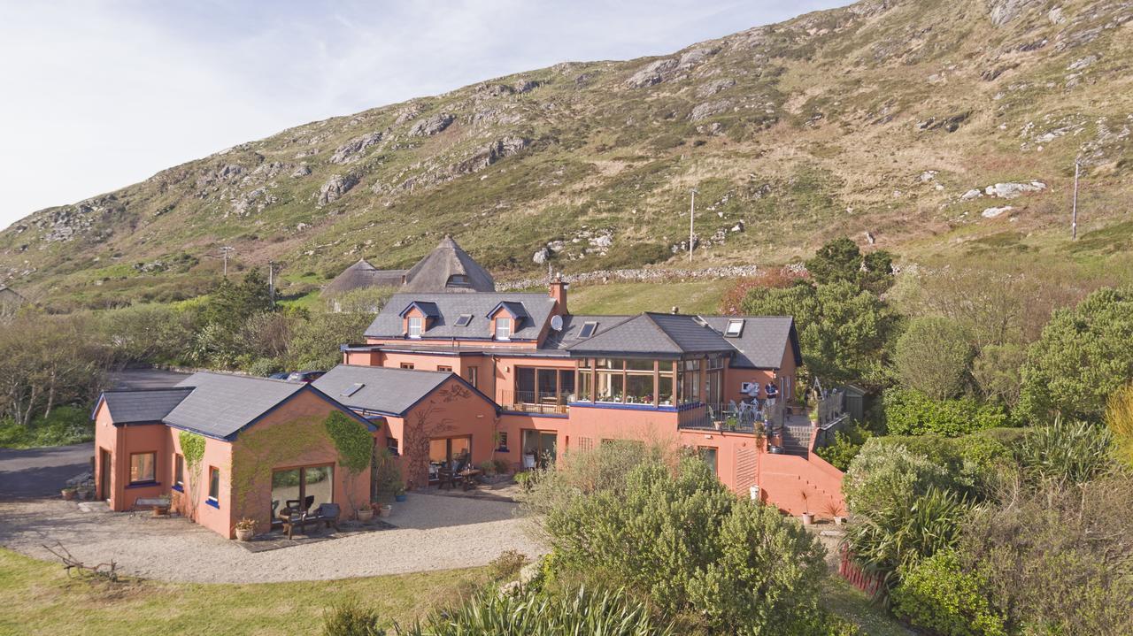Dolphin Beach House Hotel Clifden Eksteriør billede