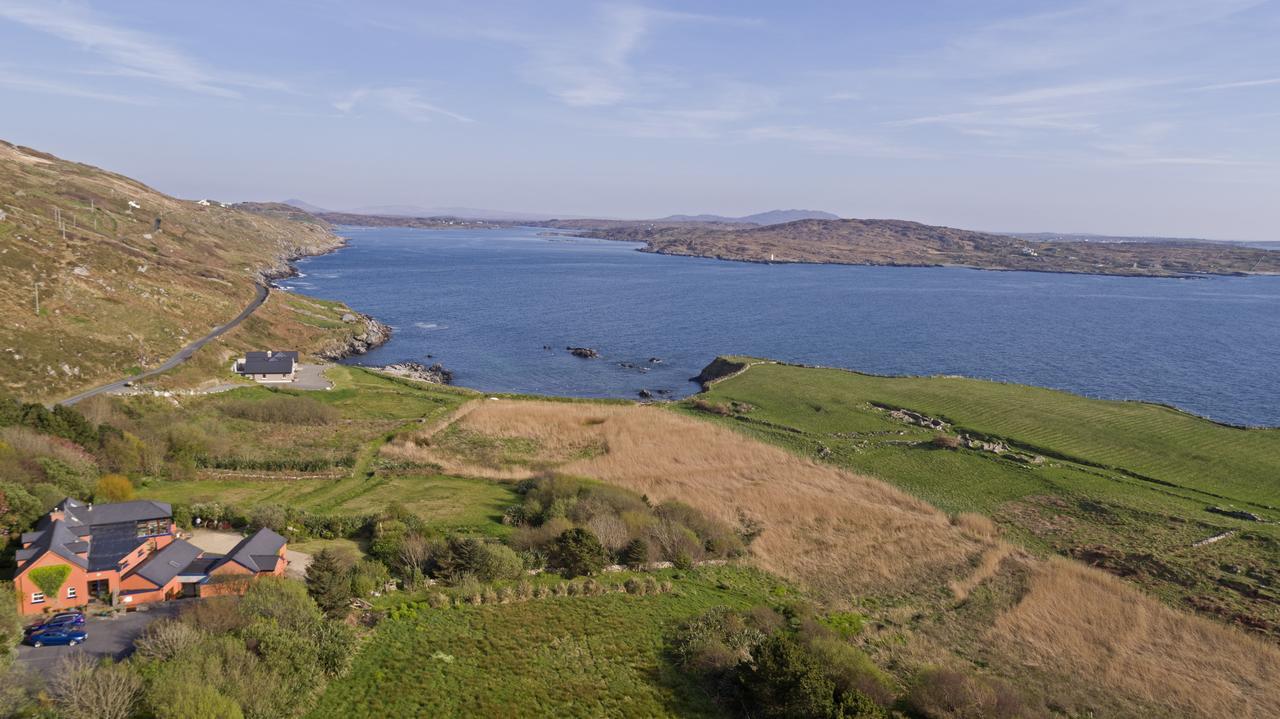 Dolphin Beach House Hotel Clifden Eksteriør billede