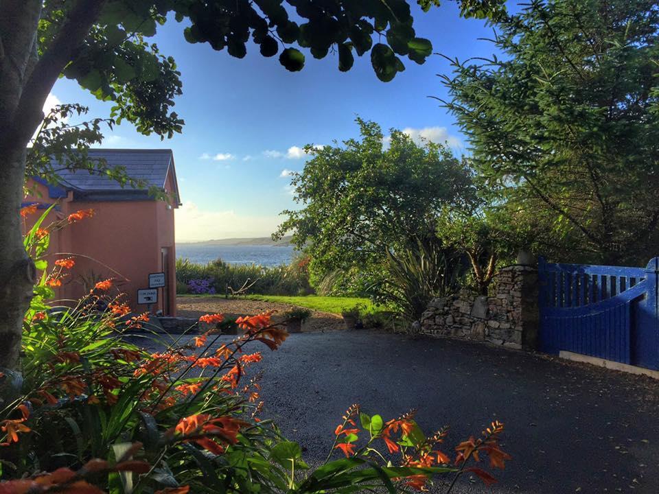 Dolphin Beach House Hotel Clifden Eksteriør billede